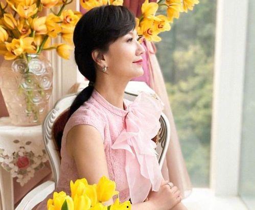 安静公主生日吃瓜,瓜果飘香，甜蜜满溢