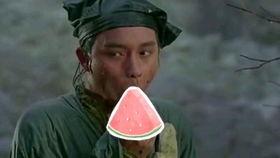 迷惑小孩吃瓜,揭秘如何用“吃瓜”逗乐小孩